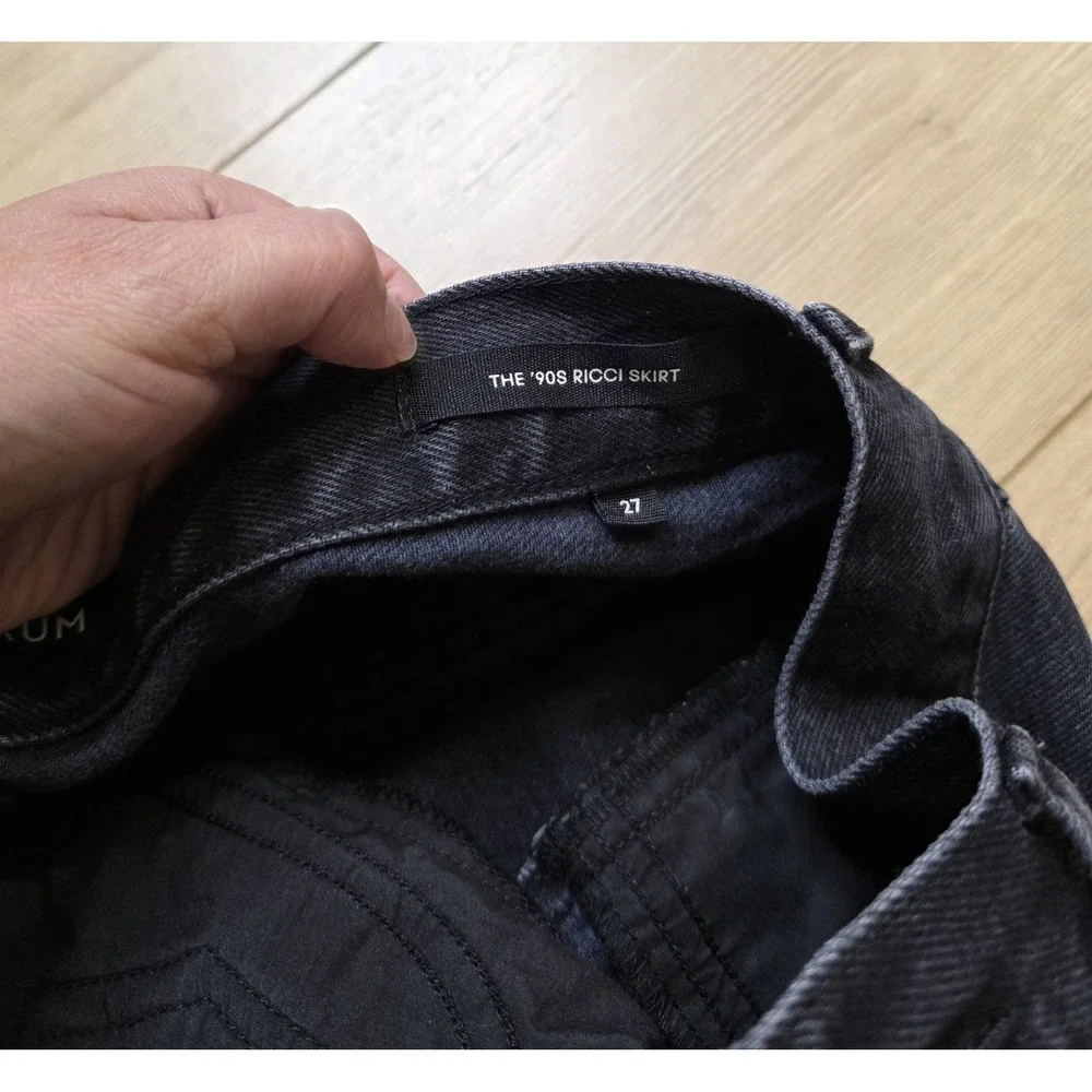 Aritzia Denim Forum Mini Skirt The 90's Ricci Skirt Women's Size 27 Black